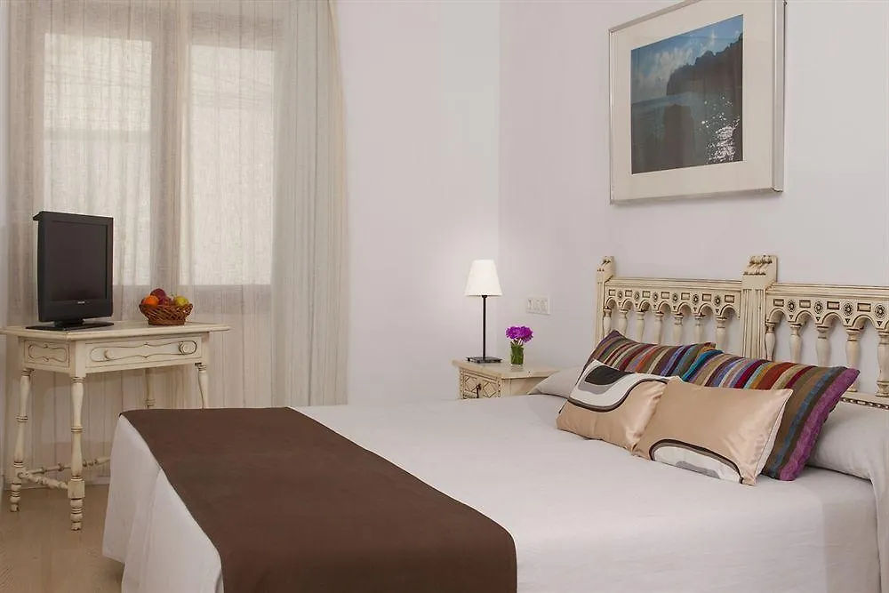 호포사 니우 호텔 Cala de Sant Vicenc 4*,